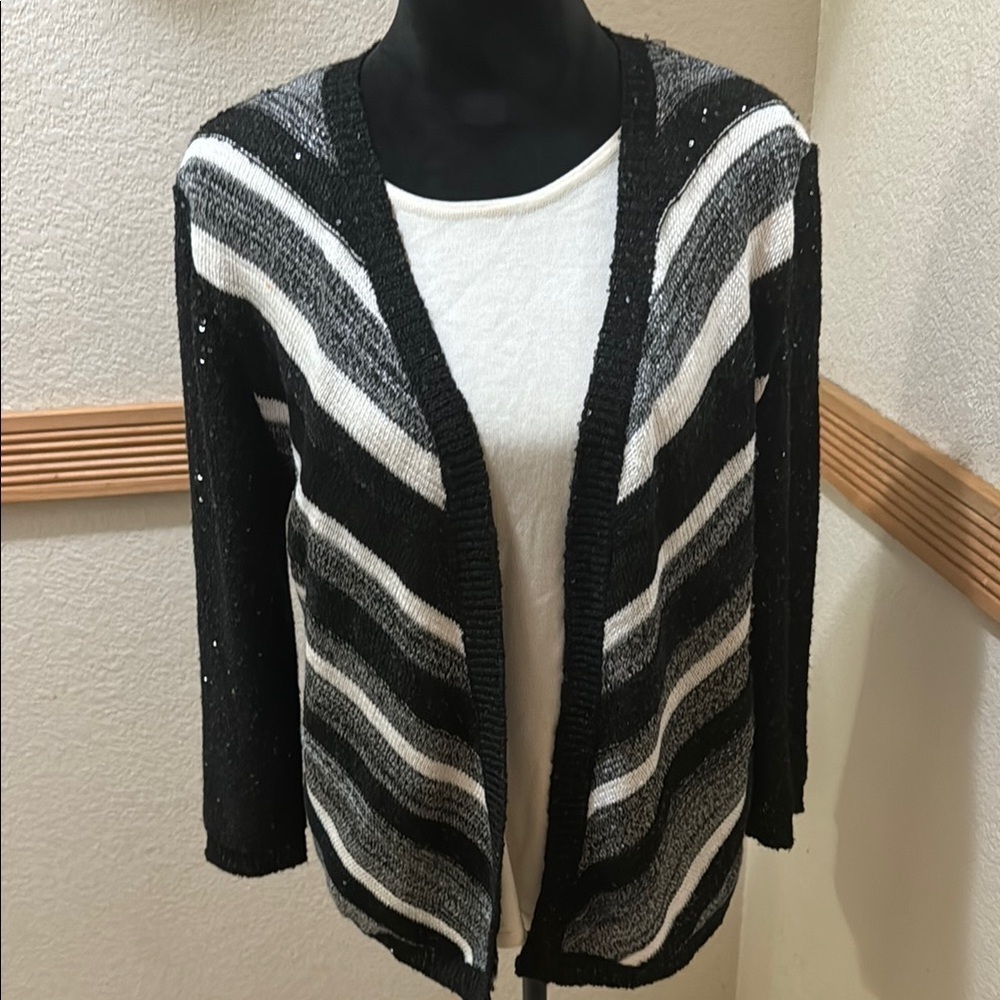 Alfred Dunner Size M Black & White Striped Women's Open Cardigan!